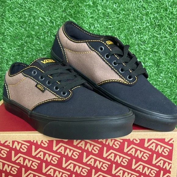 Vans Men’s Atwood Outcore Phantom/Black
VN000CX8B29
Sneakers - Picture 4 of 16